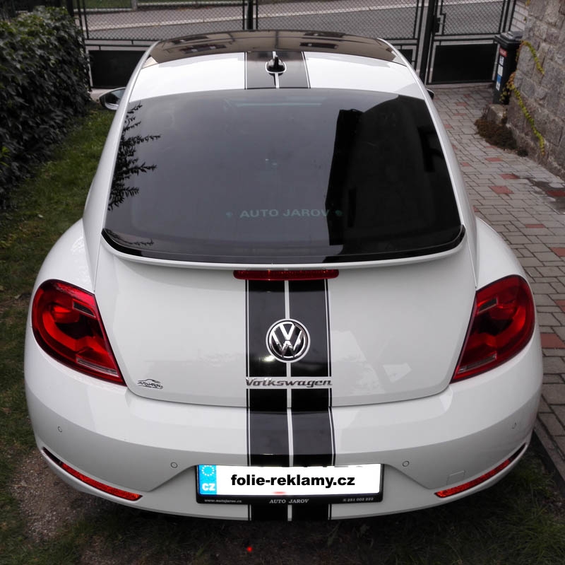 VW Beatle-sportovní pruhy, grafika, výroba a aplikace tónování autoskel